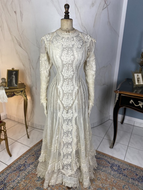 21 antique lingerie dress 1908