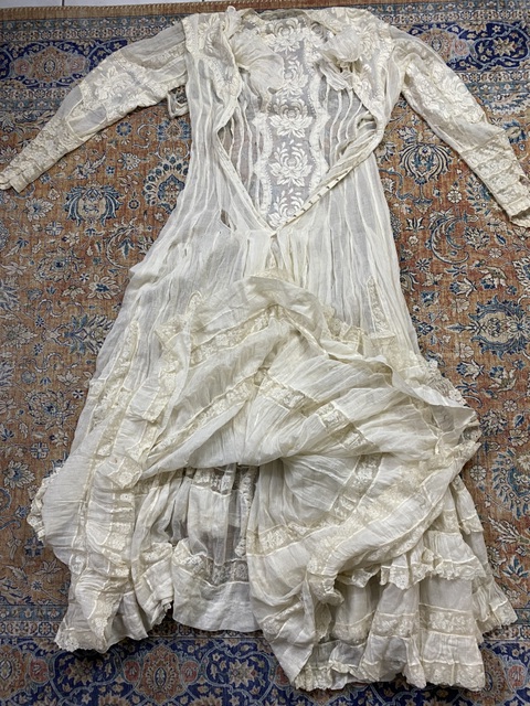24 antique lingerie dress 1908
