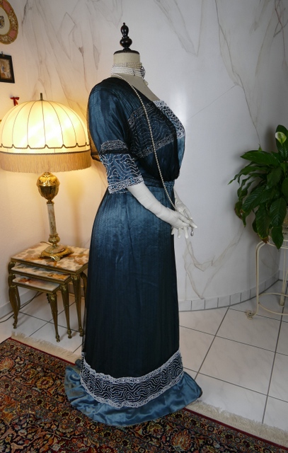 30 antique society dress Kayser 1908