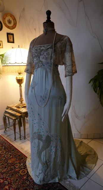 25 antique evening dress Lafferiere 1908