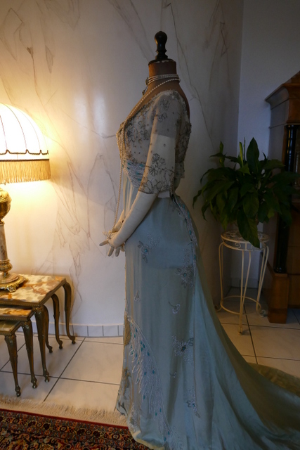 36 antique evening dress Lafferiere 1908