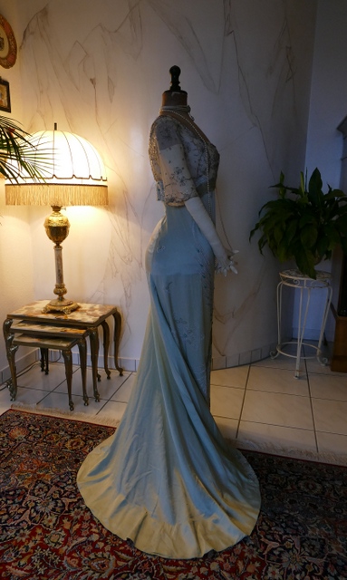 49 antique evening dress Lafferiere 1908