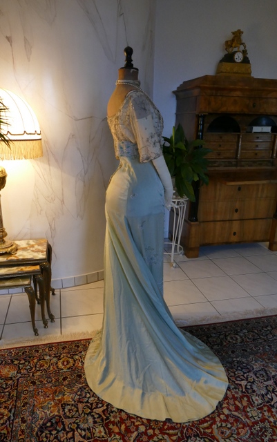 50 antique evening dress Lafferiere 1908