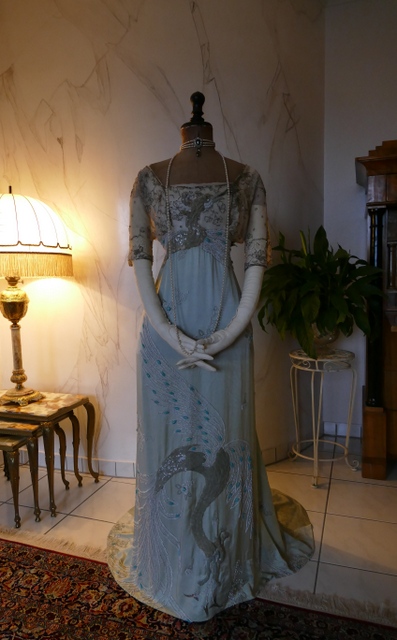 antique gown Lafferiere 1908