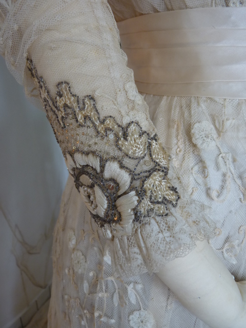 10 antikes Hochzeitskleid 1908