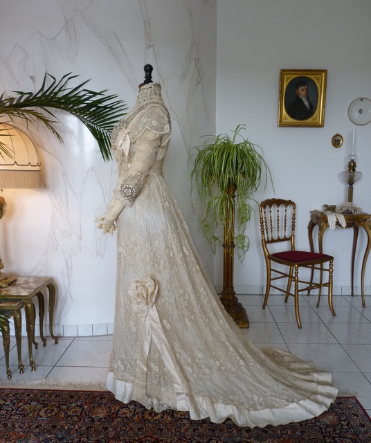 22 antikes Hochzeitskleid 1908