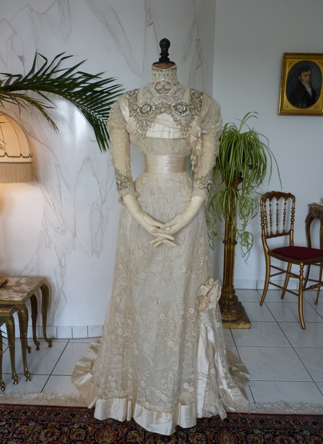 2 antikes Hochzeitskleid 1908