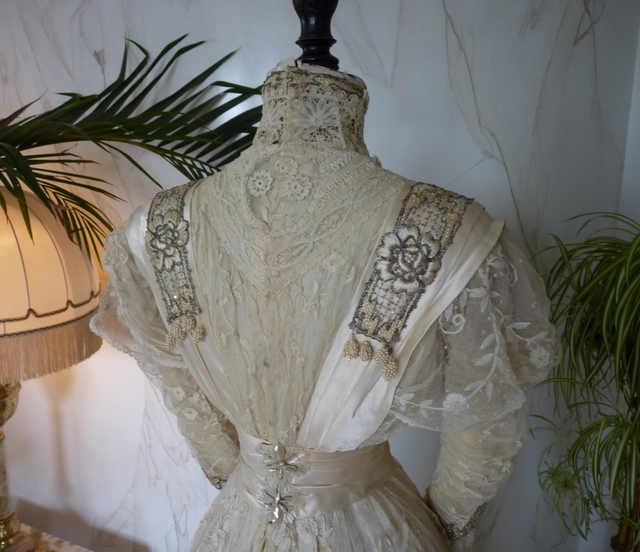 36 antikes Hochzeitskleid 1908