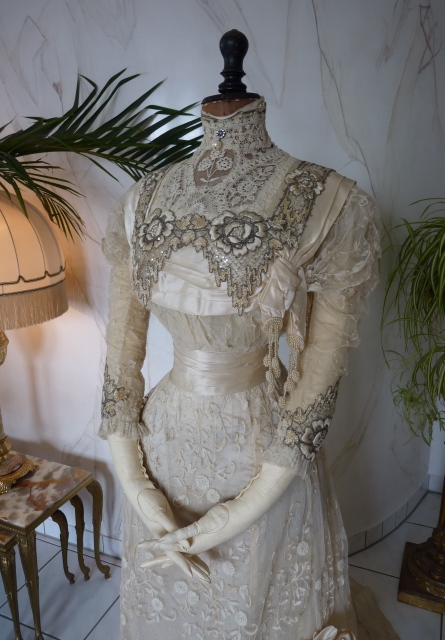 3 antikes Hochzeitskleid 1908