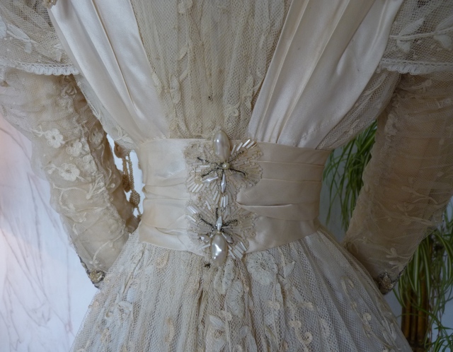 41a antikes Hochzeitskleid 1908