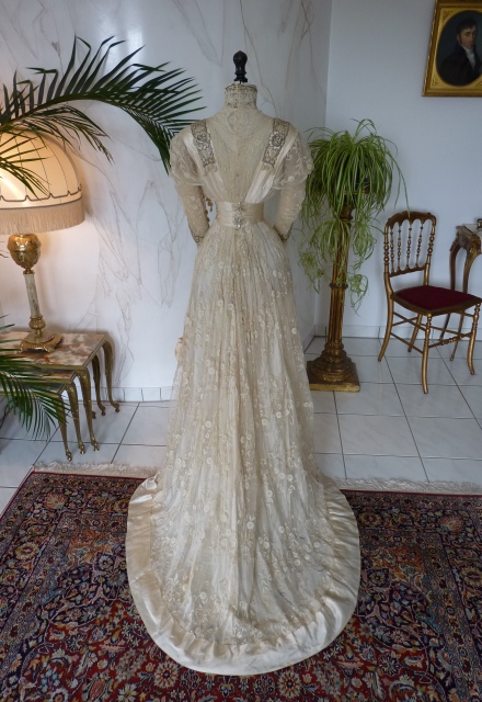 46 antikes Hochzeitskleid 1908