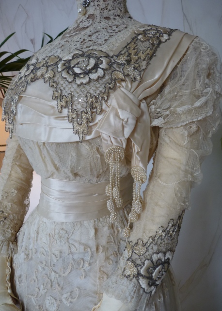 4 antikes Hochzeitskleid 1908