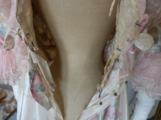 101 antique dress 1909
