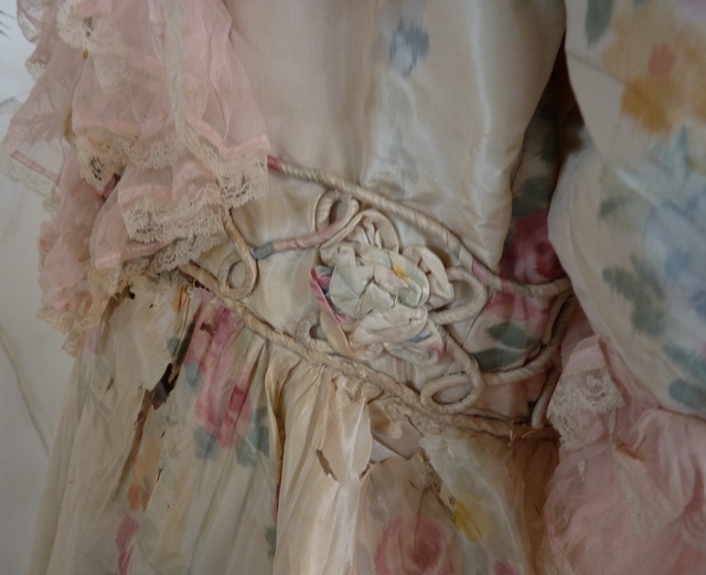 110 antique dress 1909