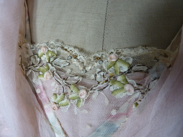 13 antique dress 1909