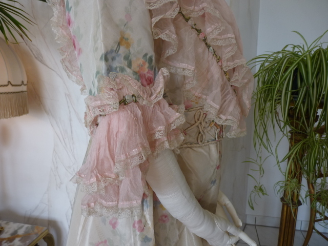 26 antique dress 1909
