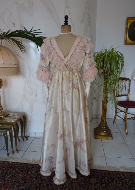33 antique dress 1909