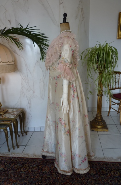 40 antique dress 1909
