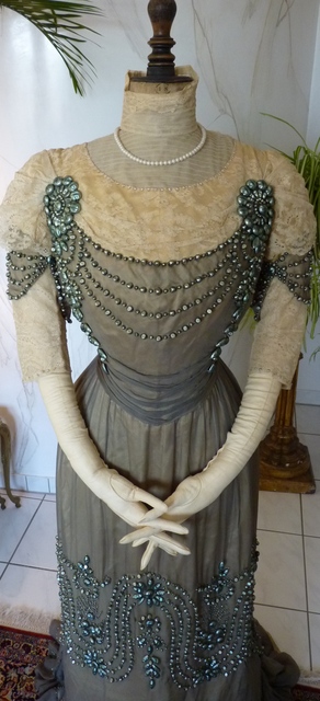 4 antique dress 1908