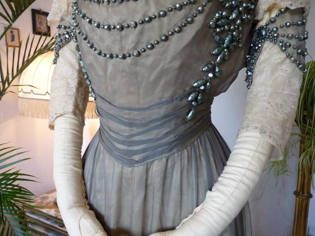 5a antique dress 1908