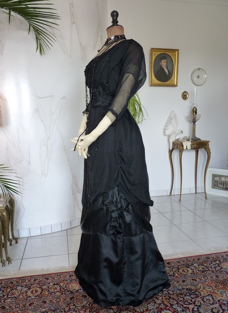 20 antique evening gown 1909