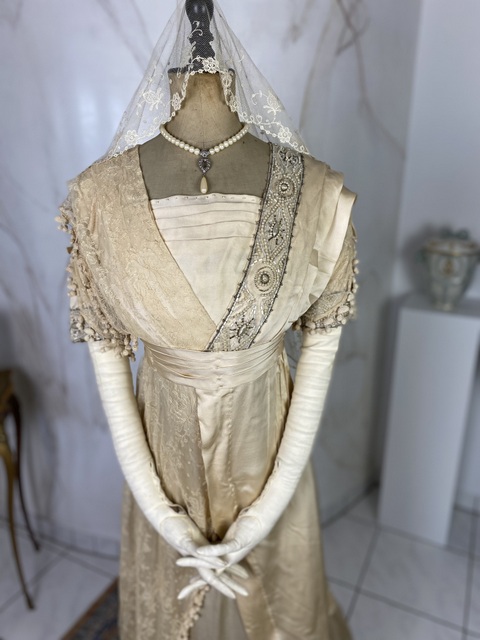 3 antique wedding dress 1910