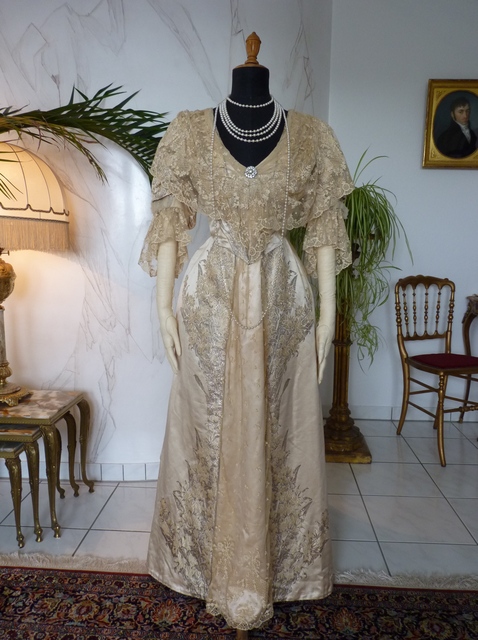 10 antique evening gown Worth 1910