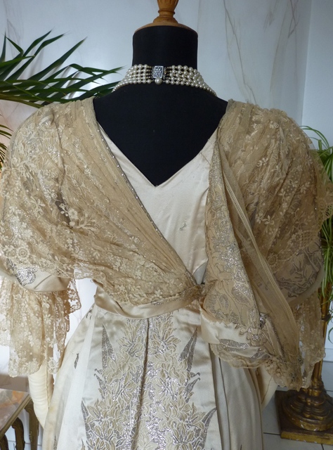51 antikes Abendkleid Worth 1910