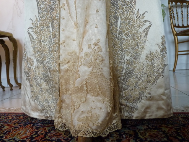 7 antique evening gown Worth 1910