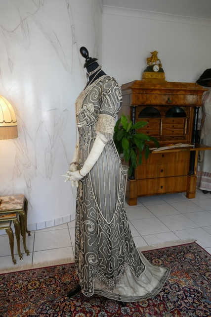 13 antique evening gown 1912