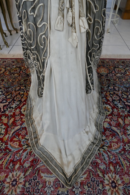 23 antique evening gown 1912