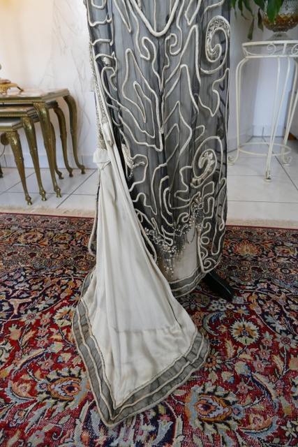 31 antique evening gown 1912