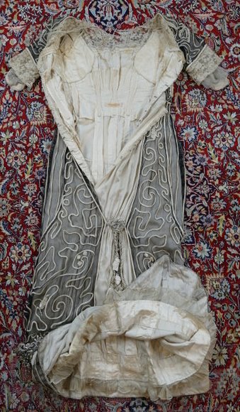 37 antique evening gown 1912