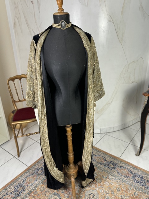 20 antique evening coat 1912