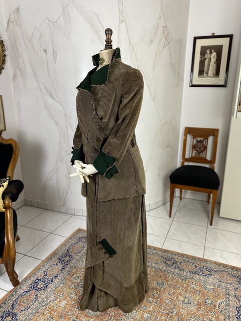 11 antique walking dress 1912