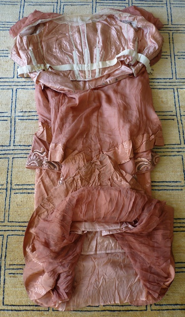 102 antique evening gown 1912
