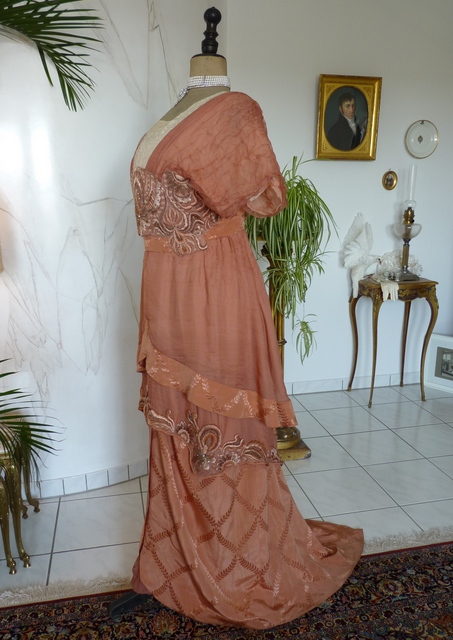 20 antique evening gown 1912