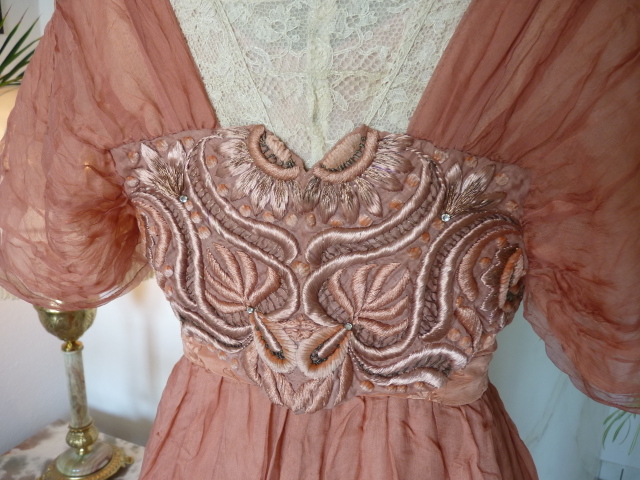 31a antique dress 1912