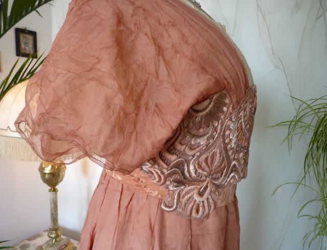 40 antikes Kleid 1912