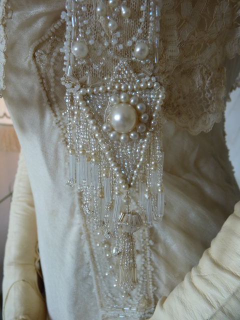 11 antique wedding gown