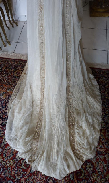 24 antique bridal gown