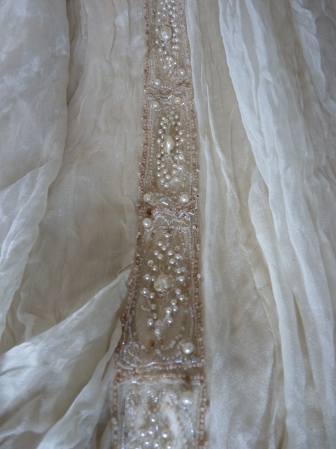 25 antique bridal gown