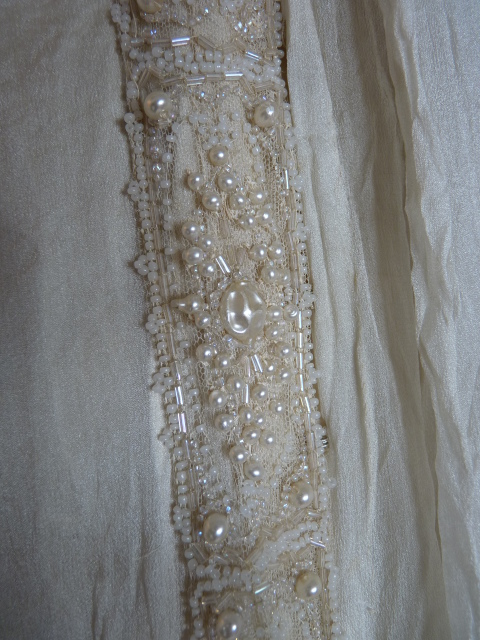 25a antique bridal gown