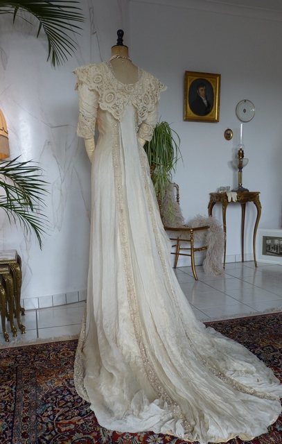 30 antique bridal gown