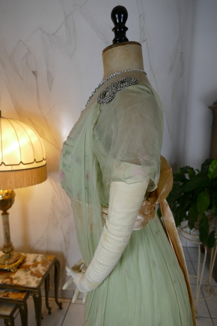 22 antique Jeanne Halle dress 1912