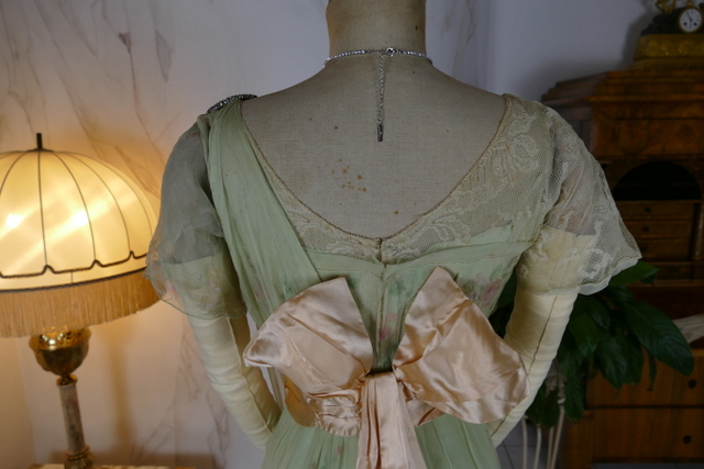 31 antique Jeanne Halle dress 1912