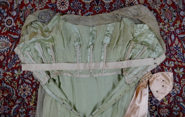 47 antique Jeanne Halle dress 1912