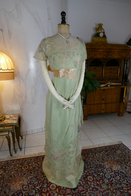 9 antique Jeanne Halle dress 1912