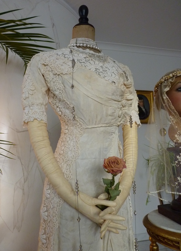 11 antikes Hochzeitskleid