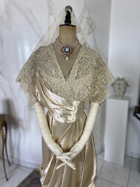 3 antikes Hochzeitskleid 1913
